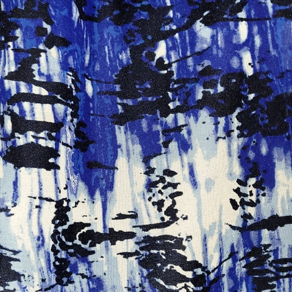 Dress - Picture 6 of 6